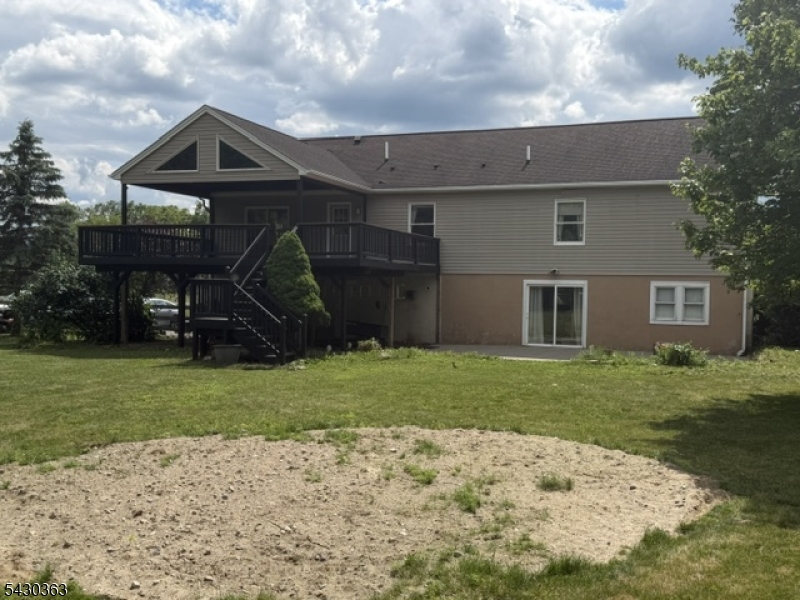 13 Farm Meadows Road Blairstown, NJ 07832 - Photo 6 of 31