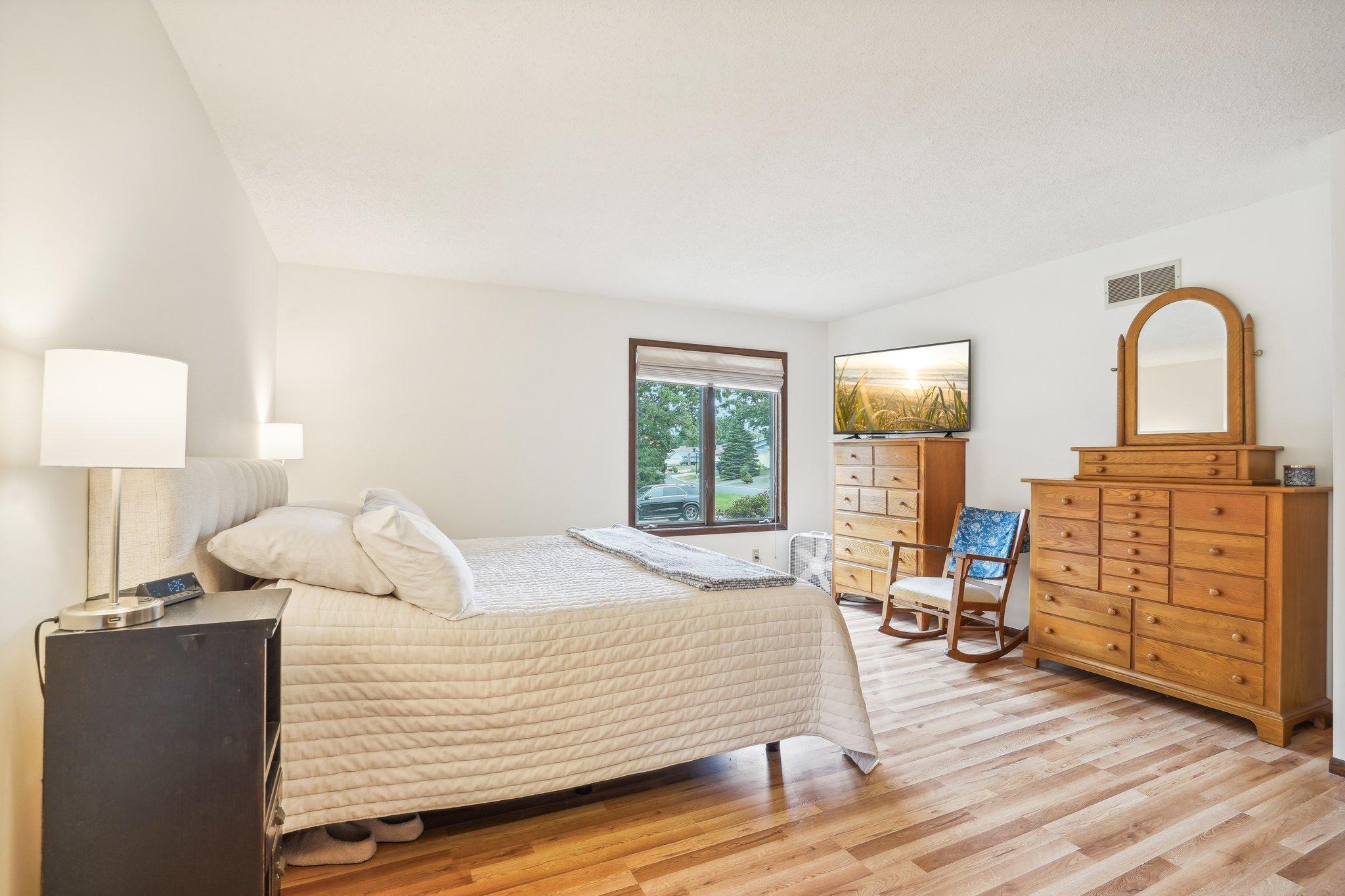 2067 Kings Road Eagan, MN 55122 - Photo 20 of 47 Gallery Image 20
