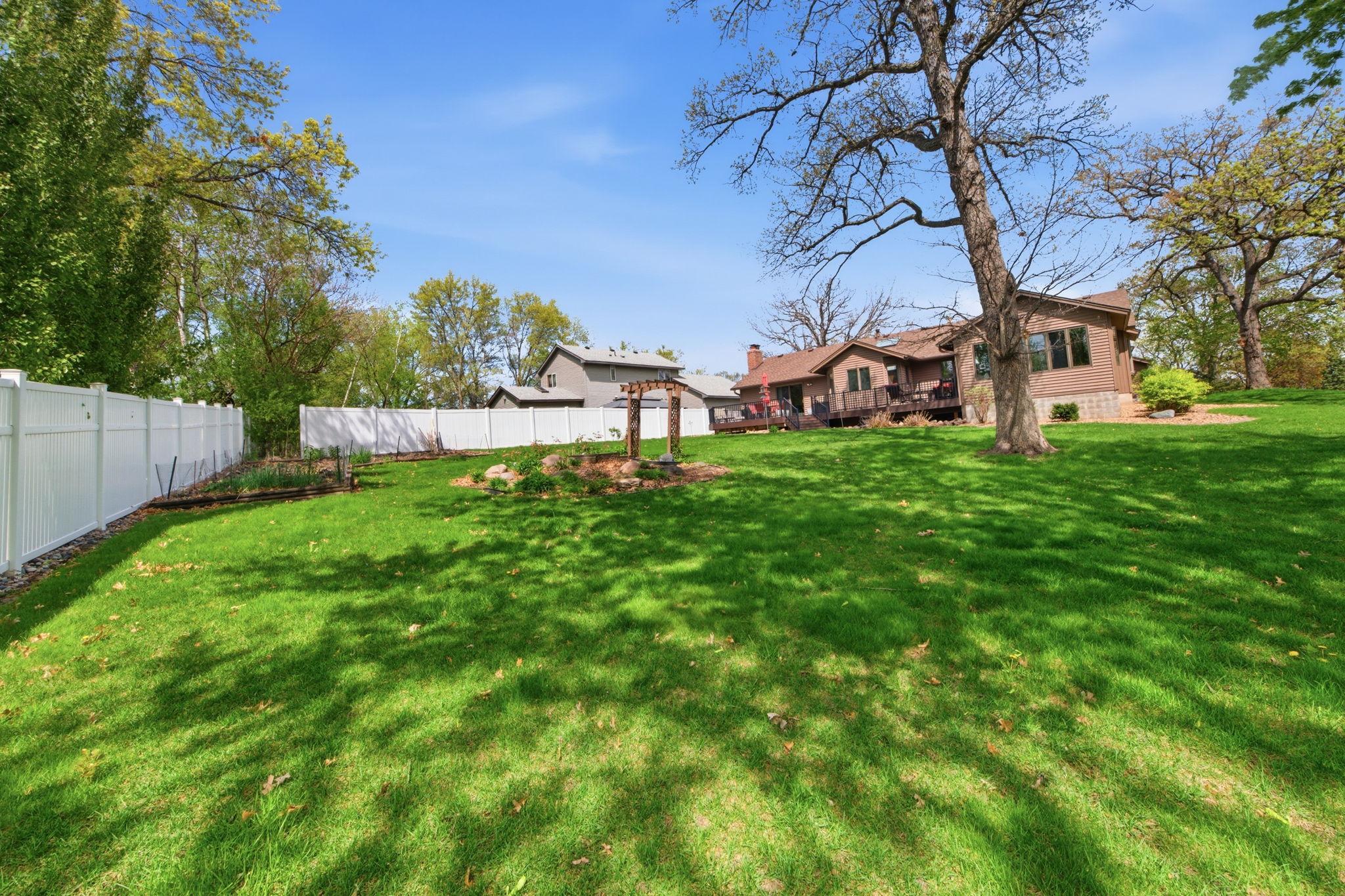 2067 Kings Road Eagan, MN 55122 - Photo 37 of 47 Gallery Image 37