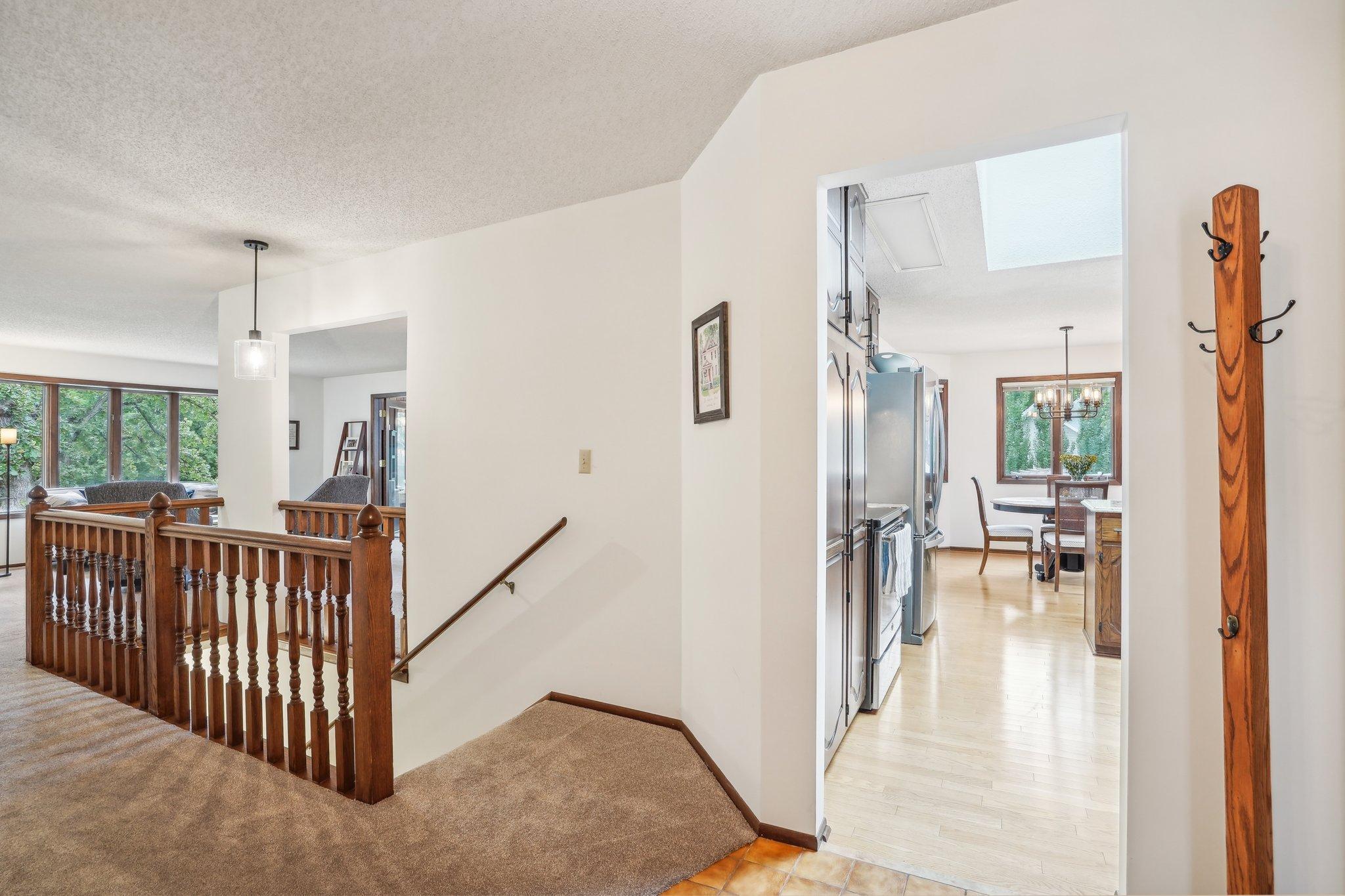 2067 Kings Road Eagan, MN 55122 - Photo 4 of 47 Gallery Image 4