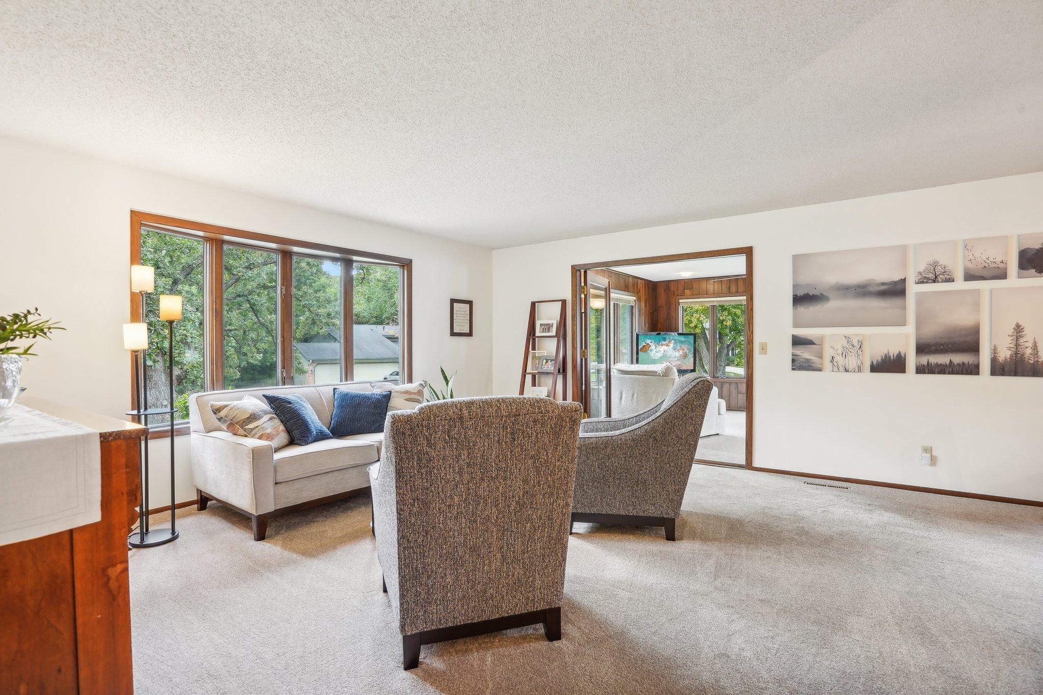 2067 Kings Road Eagan, MN 55122 - Photo 6 of 47 Gallery Image 6