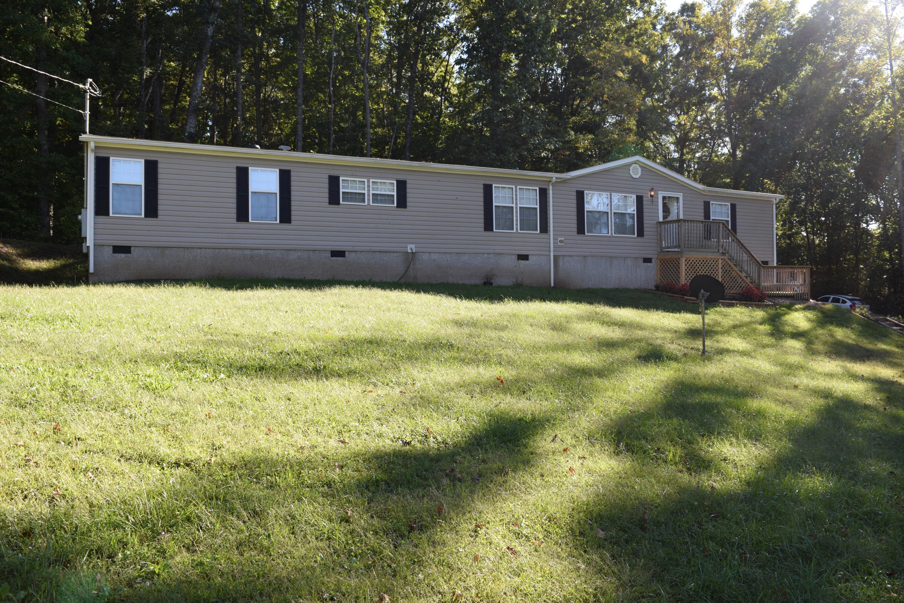 122 Laura Boling Loop Road Strawberry Plains, TN 37871 - Photo 13 of 13 Front