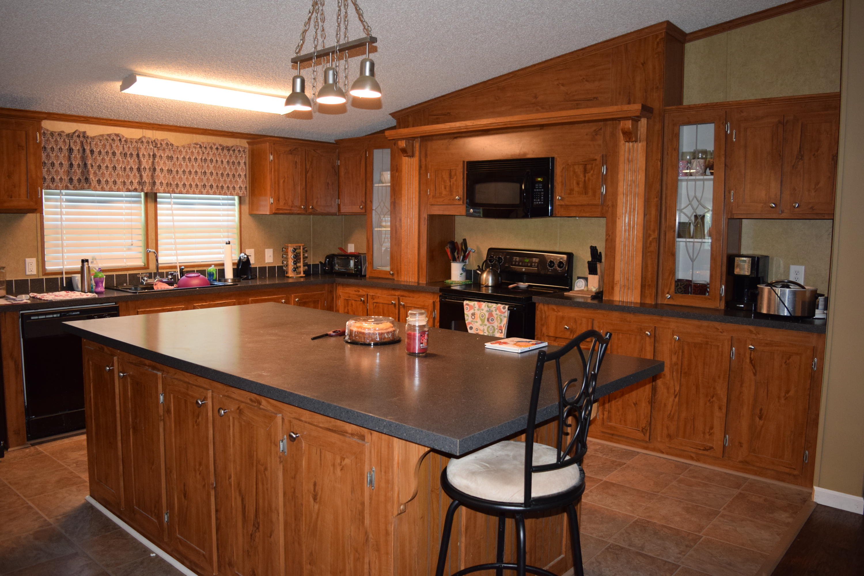 122 Laura Boling Loop Road Strawberry Plains, TN 37871 - Photo 5 of 13 Kitchen
