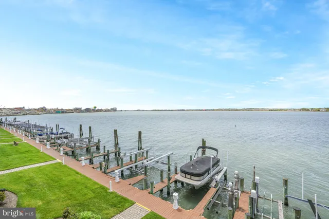 $639,000 | 423 14th Street, Unit 205K, Ocean City, MD 21842