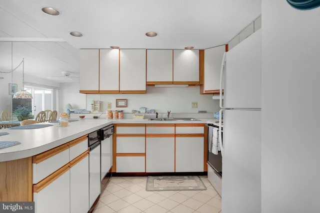 $639,000 | 423 14th Street, Unit 205K, Ocean City, MD 21842