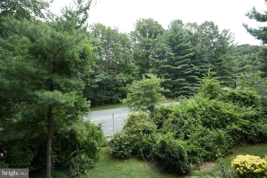 11602 Windbluff Court, Unit 8A1 Reston, VA 20191 - Photo 25 of 27 an aerial view of a house with a yard