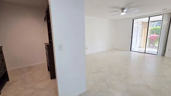 $2,800 | 5139 Floria Way, Unit G, Boynton Beach, FL 33437