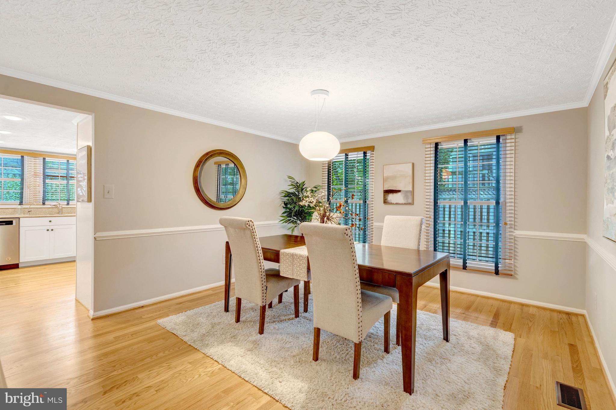 7809 Roundabout Way Springfield, VA 22153 - Photo 13 of 83 Dining room, dinner-party ready