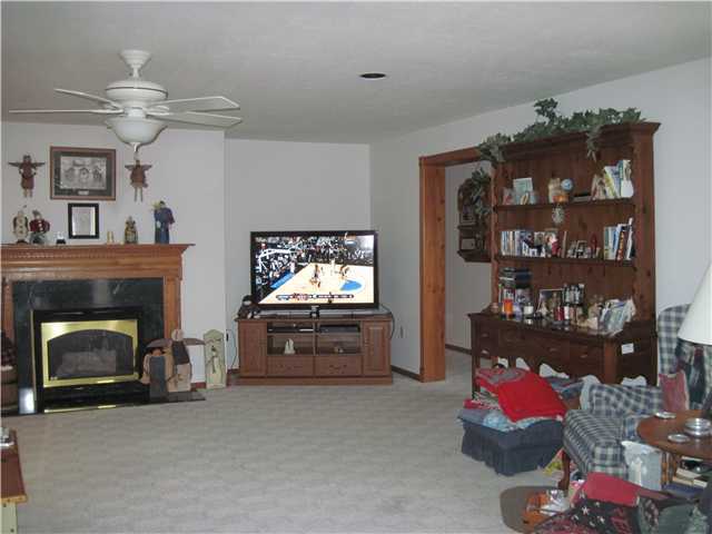 11301 Vans Valley Road Galena, OH 43021 - Photo 13 of 25 Gallery Image 13