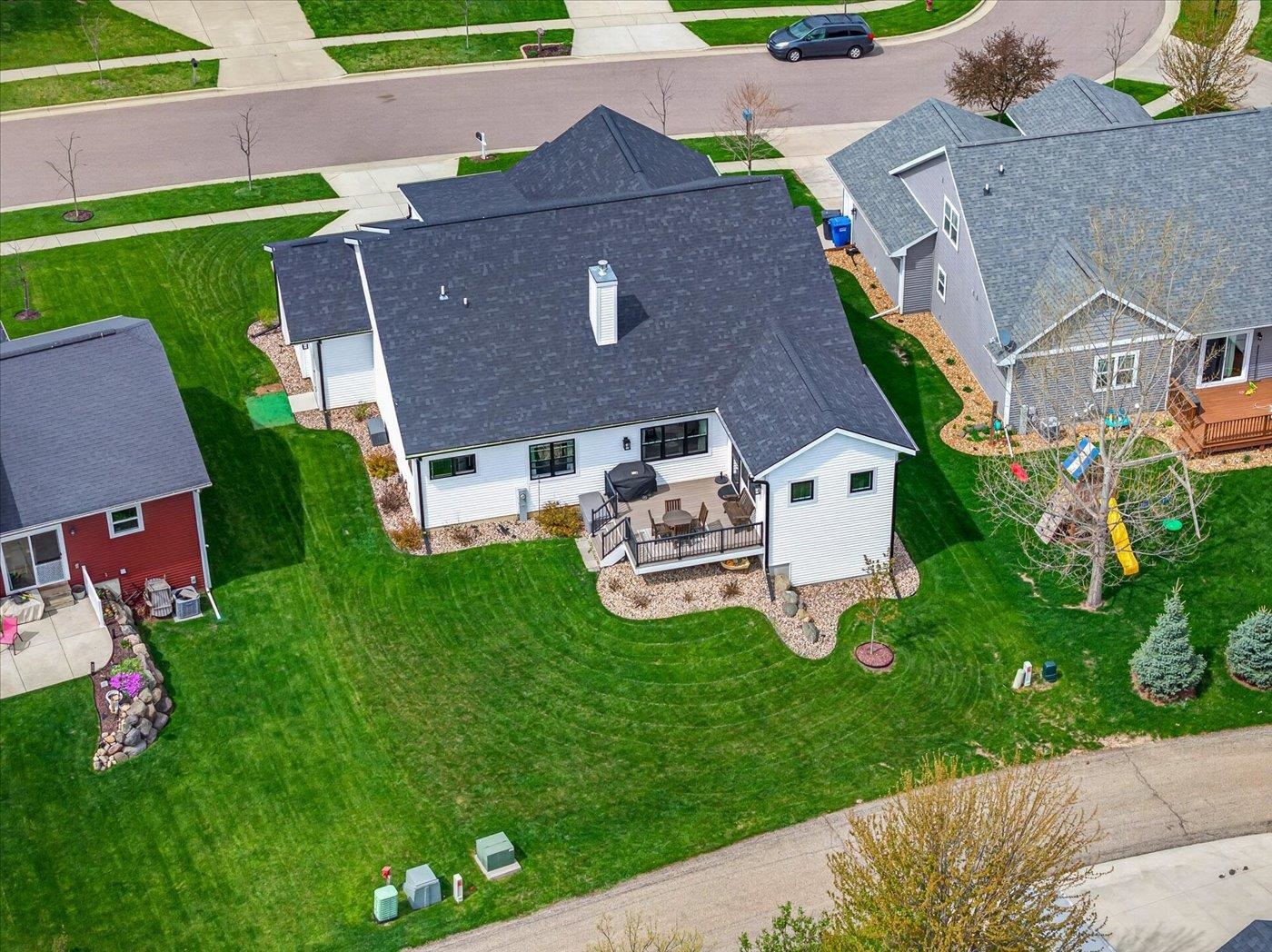 107 Cobblestone Drive Lodi, WI 53555 - Photo 4 of 66