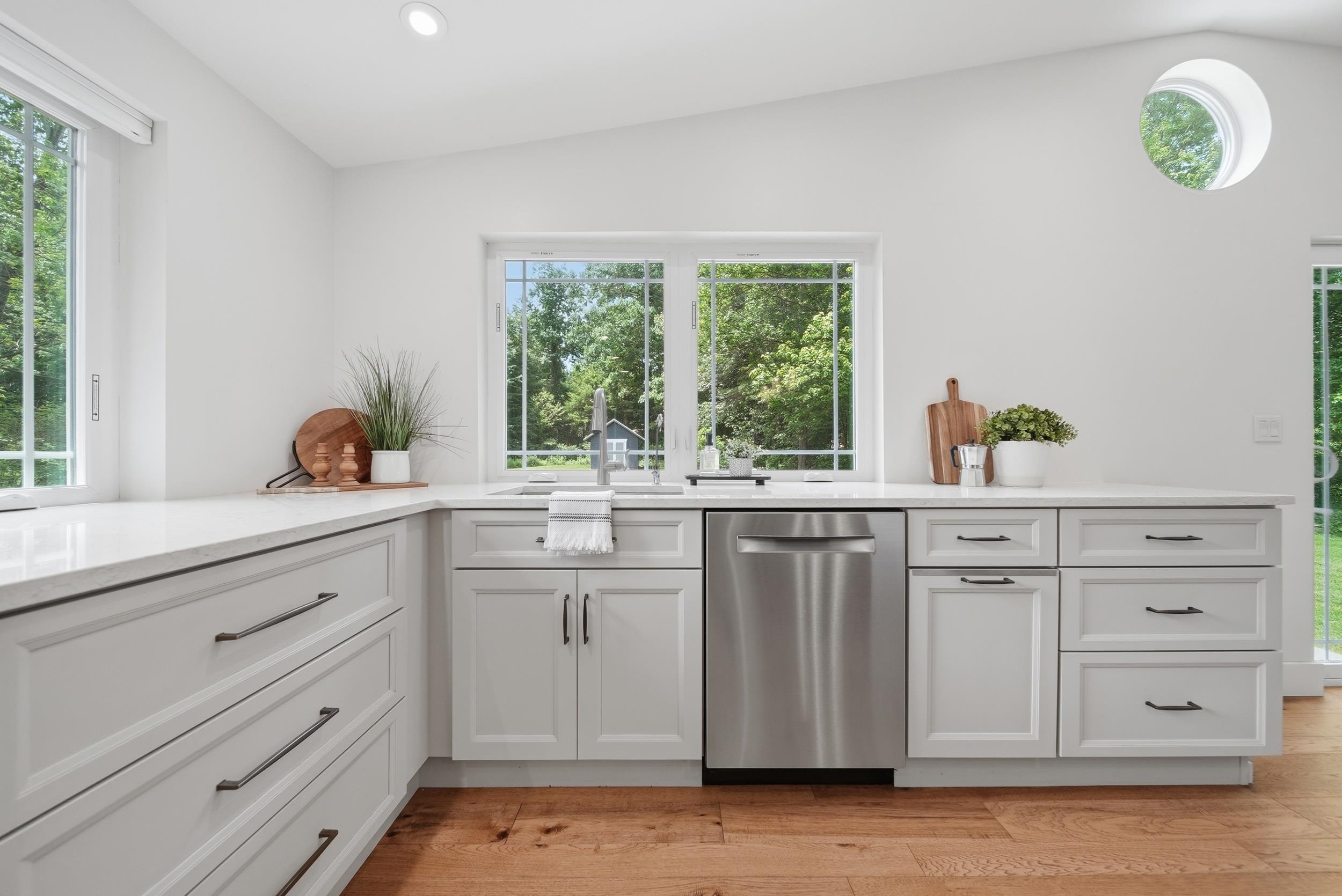 155 Lancaster Farm Road Salem, NH 03079 - Photo 15 of 55