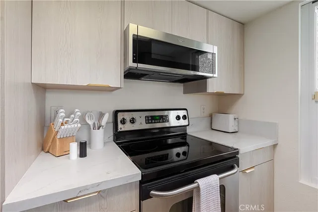 $2,900 | 43376 Cook Street, Unit 125, Palm Desert, CA 92211