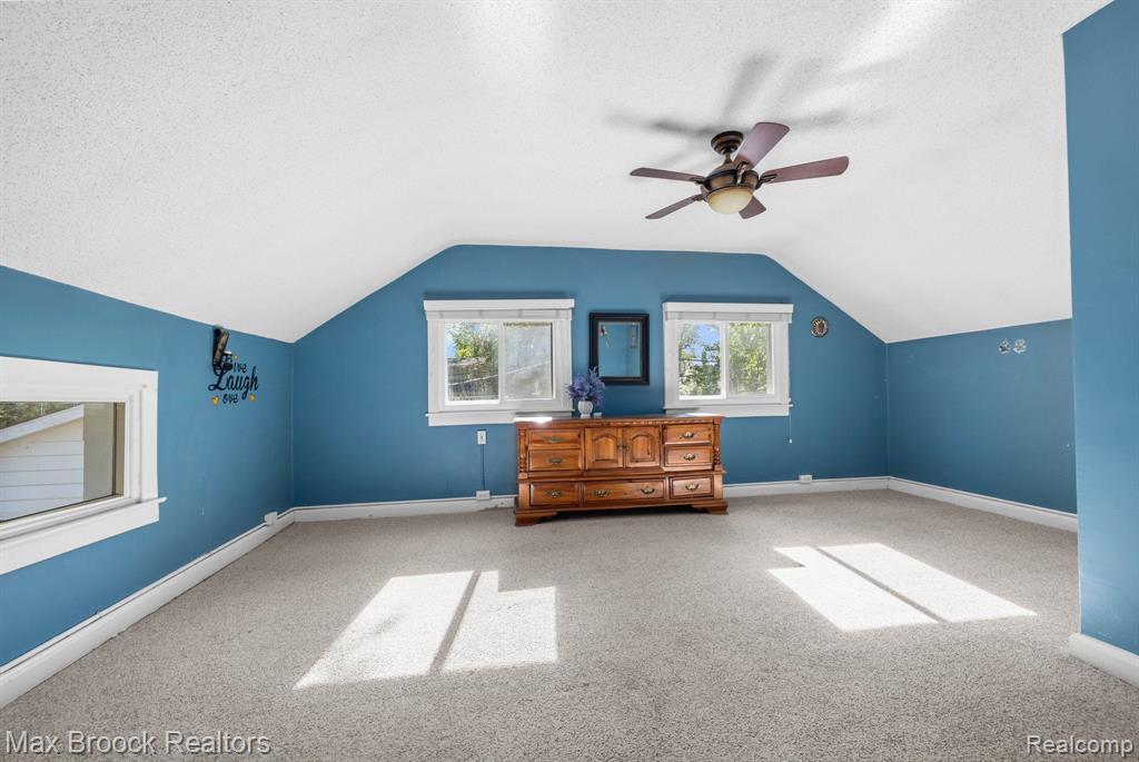 1449 Rosedale Avenue Sylvan Lake, MI 48320 - Photo 14 of 38