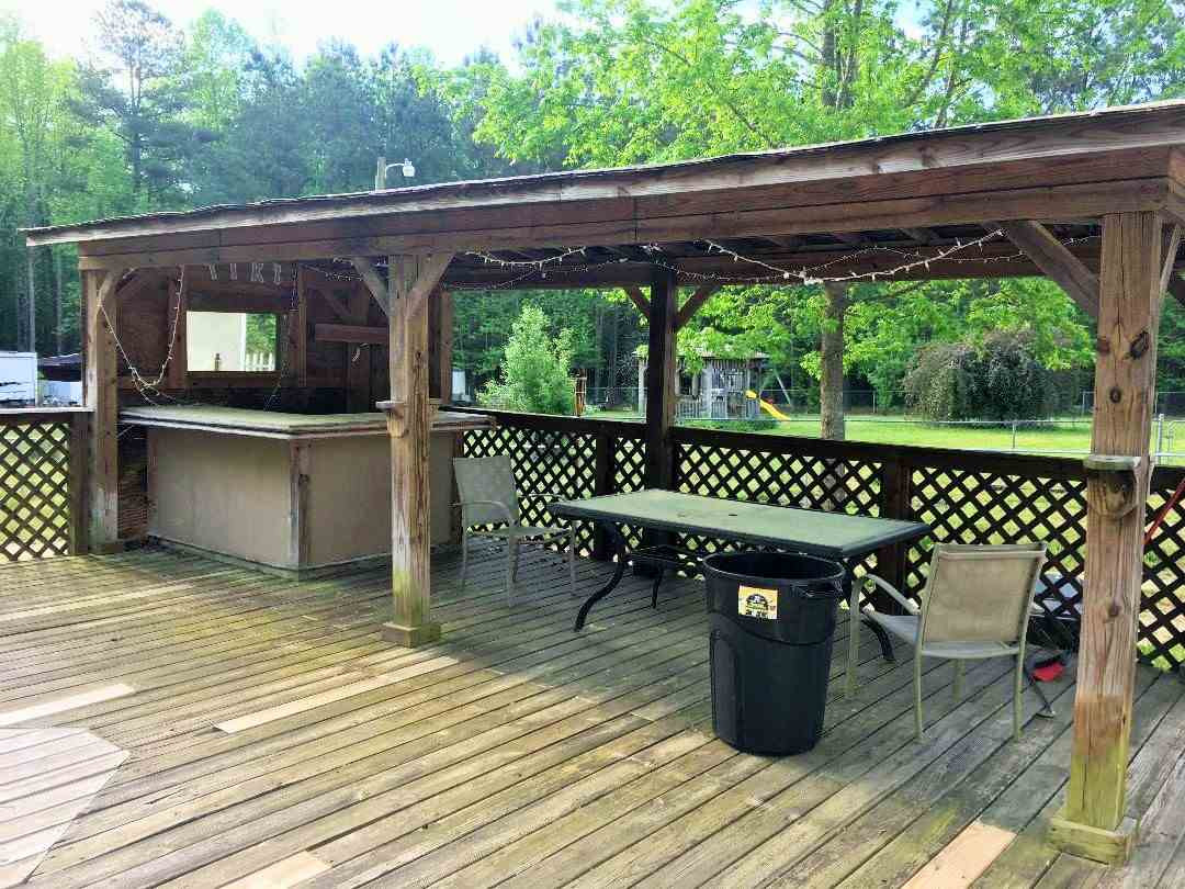 Tiki Bar