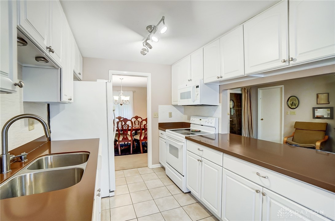 2118 Springmill Road Kettering, OH 45440 - Photo 16 of 55