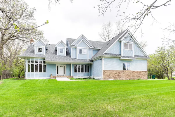 $874,900 | 1301 64th Avenue North, Fargo, ND 58102