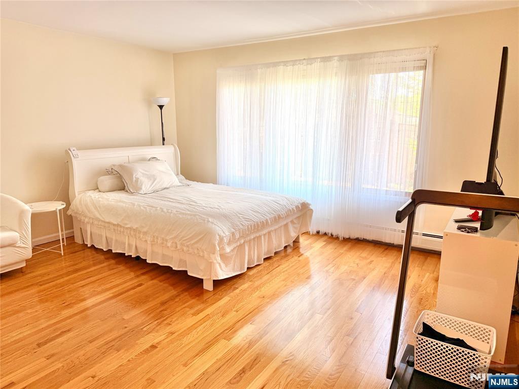 372 Chestnut Street Ridgefield, NJ 07657 - Photo 9 of 26