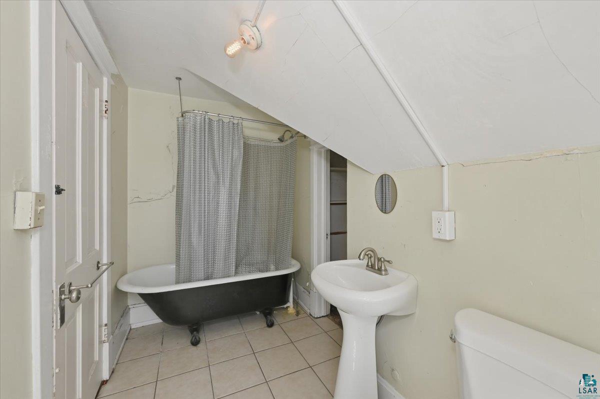 1818 East 3rd Street Duluth, MN 55812 - Photo 21 of 27