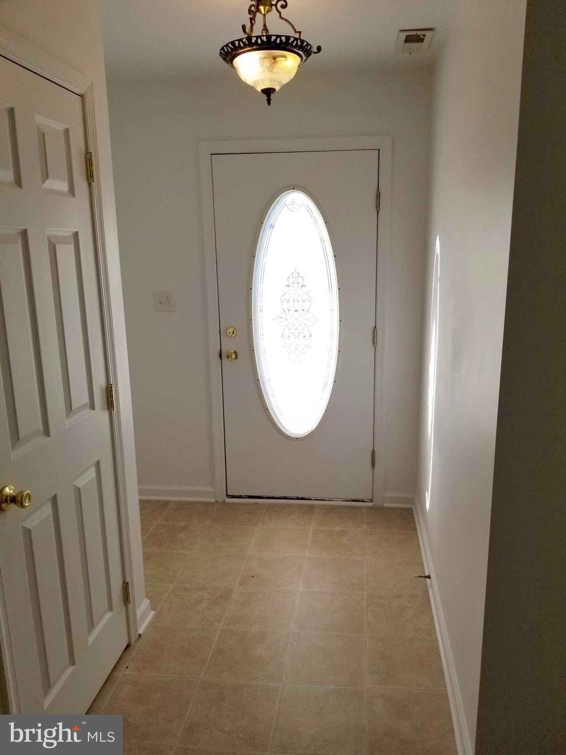 107 Fuzzy Tail Drive Ranson, WV 25438 - Photo 2 of 30 Interior (General)