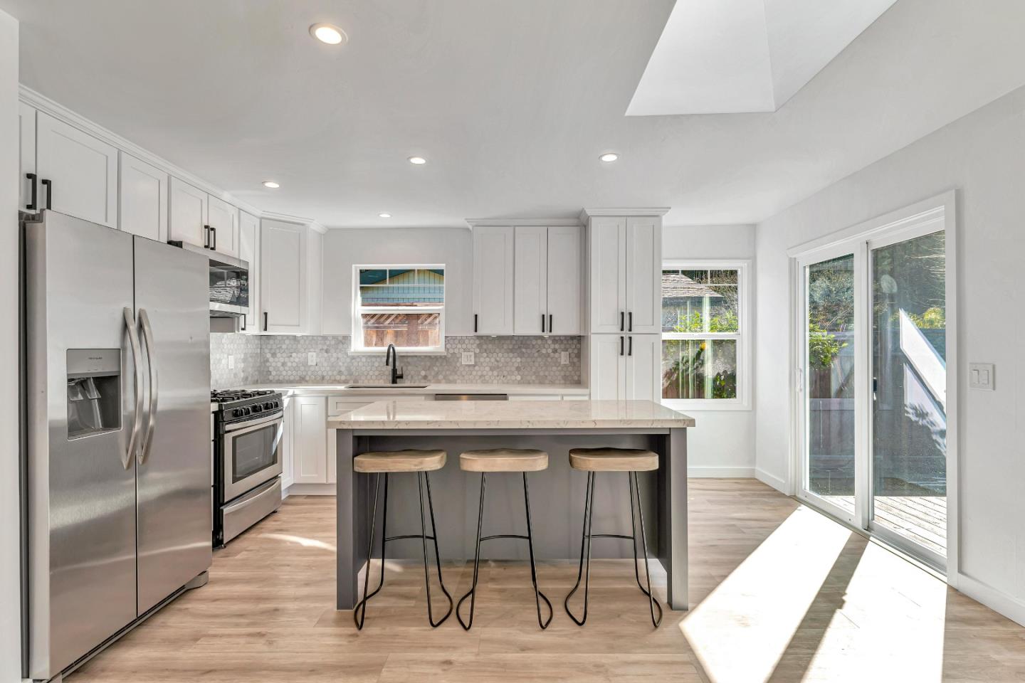 2668 Quartz Street Santa Cruz, CA 95062 - Photo 11 of 37