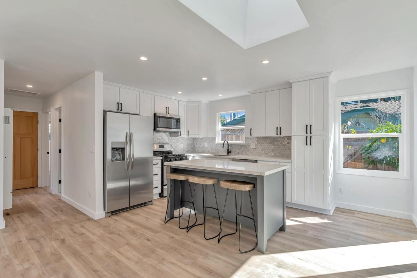 2668 Quartz Street Santa Cruz, CA 95062 - Photo 12 of 37