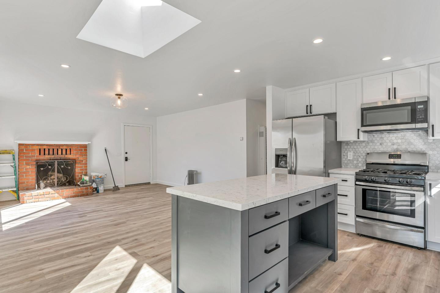 2668 Quartz Street Santa Cruz, CA 95062 - Photo 16 of 37