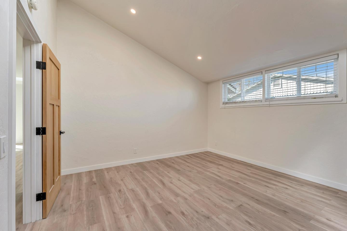 2668 Quartz Street Santa Cruz, CA 95062 - Photo 22 of 37