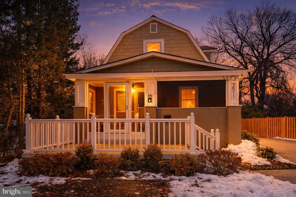 $888,000 | 3511 Decatur Avenue, Kensington, MD 20895