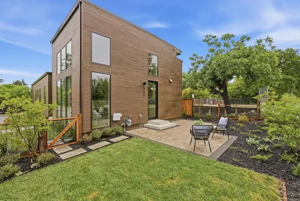 $2,888,000 | 702 Ellsworth Place, Palo Alto, CA 94306