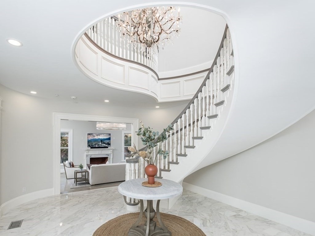 91 Rockport Road Weston, MA 02493 - Photo 3 of 42 Gallery Image 3