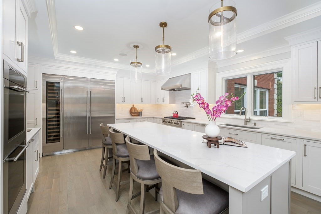 91 Rockport Road Weston, MA 02493 - Photo 8 of 42 Gallery Image 8
