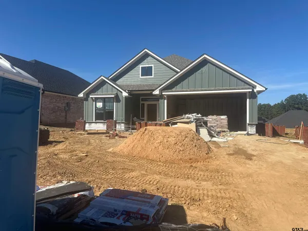 $367,800 | 7908 Greenhill Drive, Tyler, TX 75703