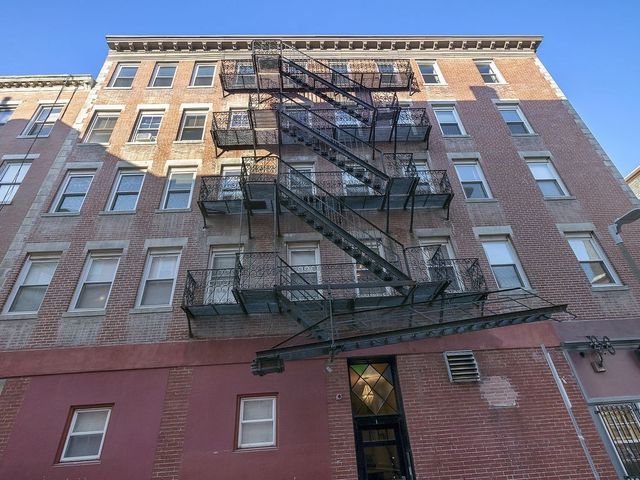 $795,000 | 1 Sheafe Street, Unit 7, Boston, MA 02113