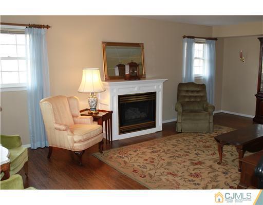 455 Sherman Road North Brunswick, NJ 08902 - Photo 5 of 19 Gallery Image 5