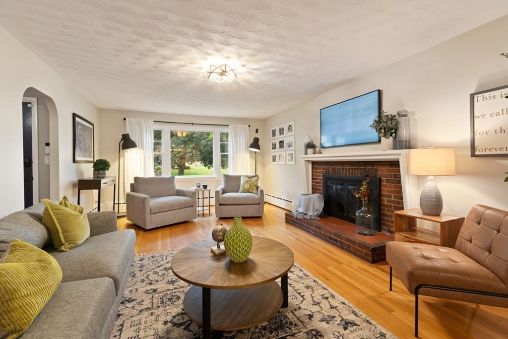 46 Putnam Road Reading, MA 01867 - Photo 12 of 42 Gallery Image 12