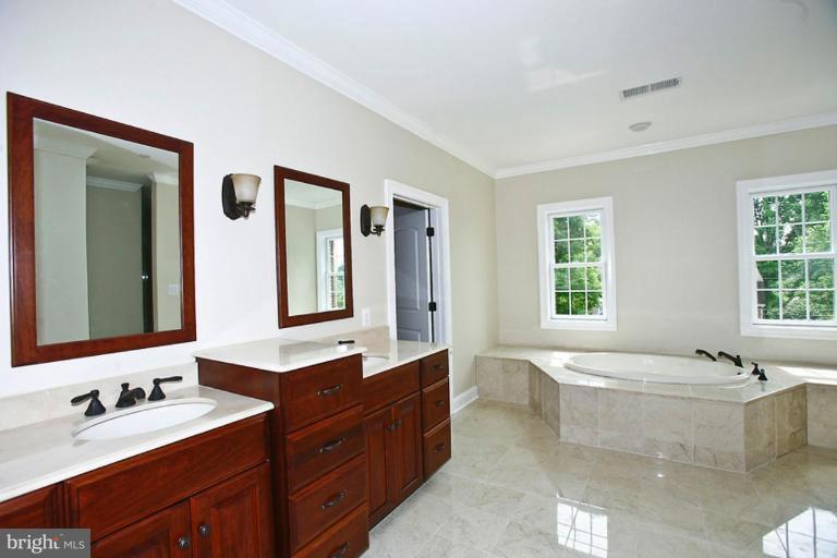 9924 Carter Road Bethesda, MD 20817 - Photo 13 of 18 Master Bath