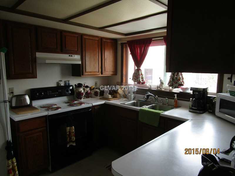 1074 Ricegrass Lane Tonopah, NV 89049 - Photo 7 of 11 Kitchen. Newer appliances