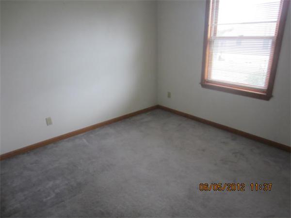 290 Caroline Street Fall River, MA 02721 - Photo 11 of 21 Gallery Image 11