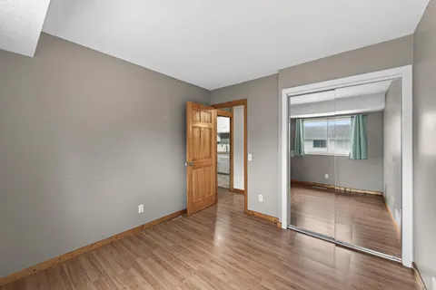 $235,000 | 12206 Oak Leaf Circle, Burnsville, MN 55337
