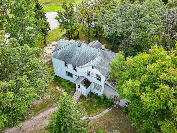 $289,500 | 34774 400th Street Southeast, Fosston, MN 56542