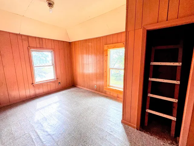 $289,500 | 34774 400th Street Southeast, Fosston, MN 56542