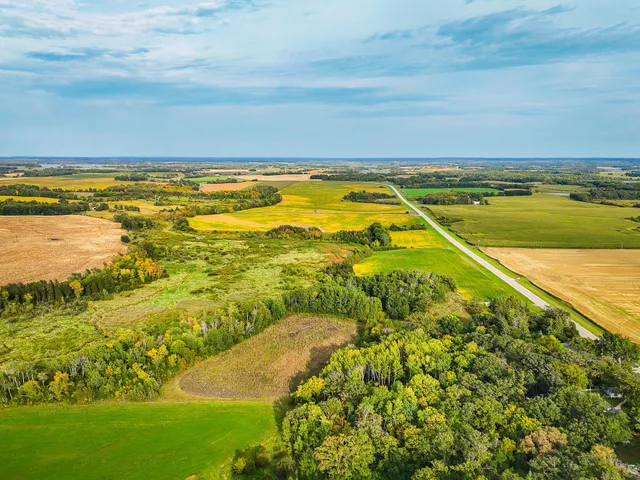 $289,500 | 34774 400th Street Southeast, Fosston, MN 56542