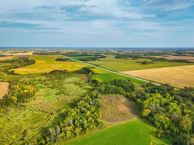 $289,500 | 34774 400th Street Southeast, Fosston, MN 56542