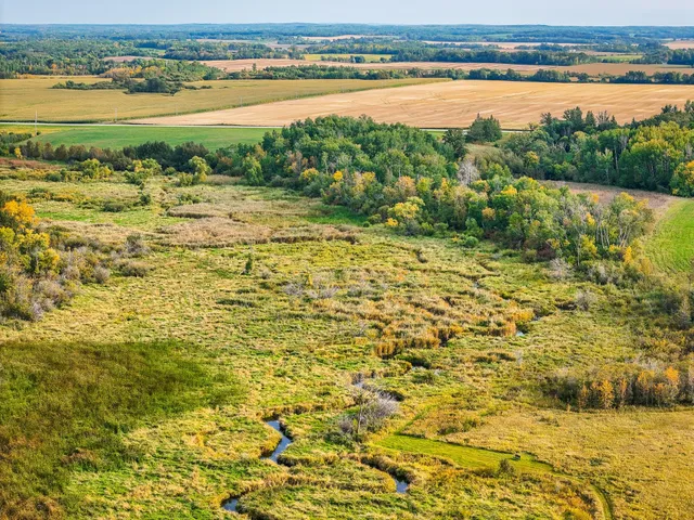 $289,500 | 34774 400th Street Southeast, Fosston, MN 56542