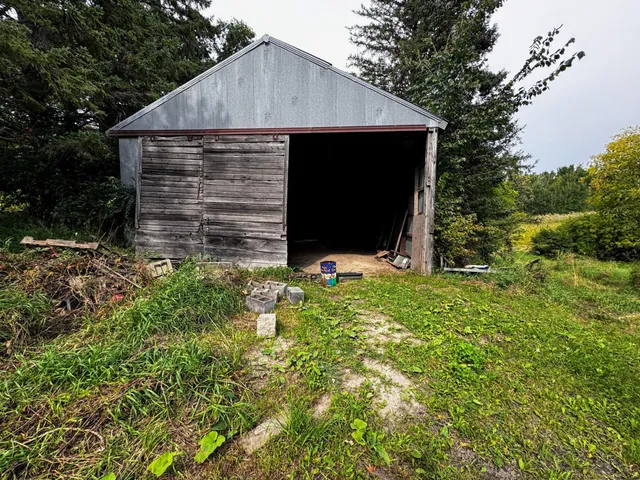 $289,500 | 34774 400th Street Southeast, Fosston, MN 56542