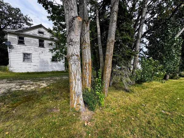 $289,500 | 34774 400th Street Southeast, Fosston, MN 56542