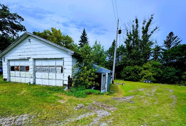 $289,500 | 34774 400th Street Southeast, Fosston, MN 56542