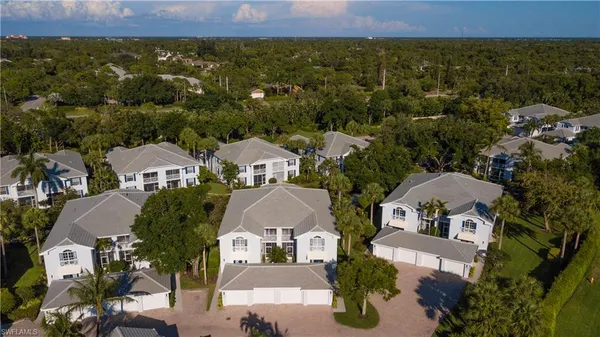$8,000 | 7104 Barrington Circle, Unit 3102, Naples, FL 34108