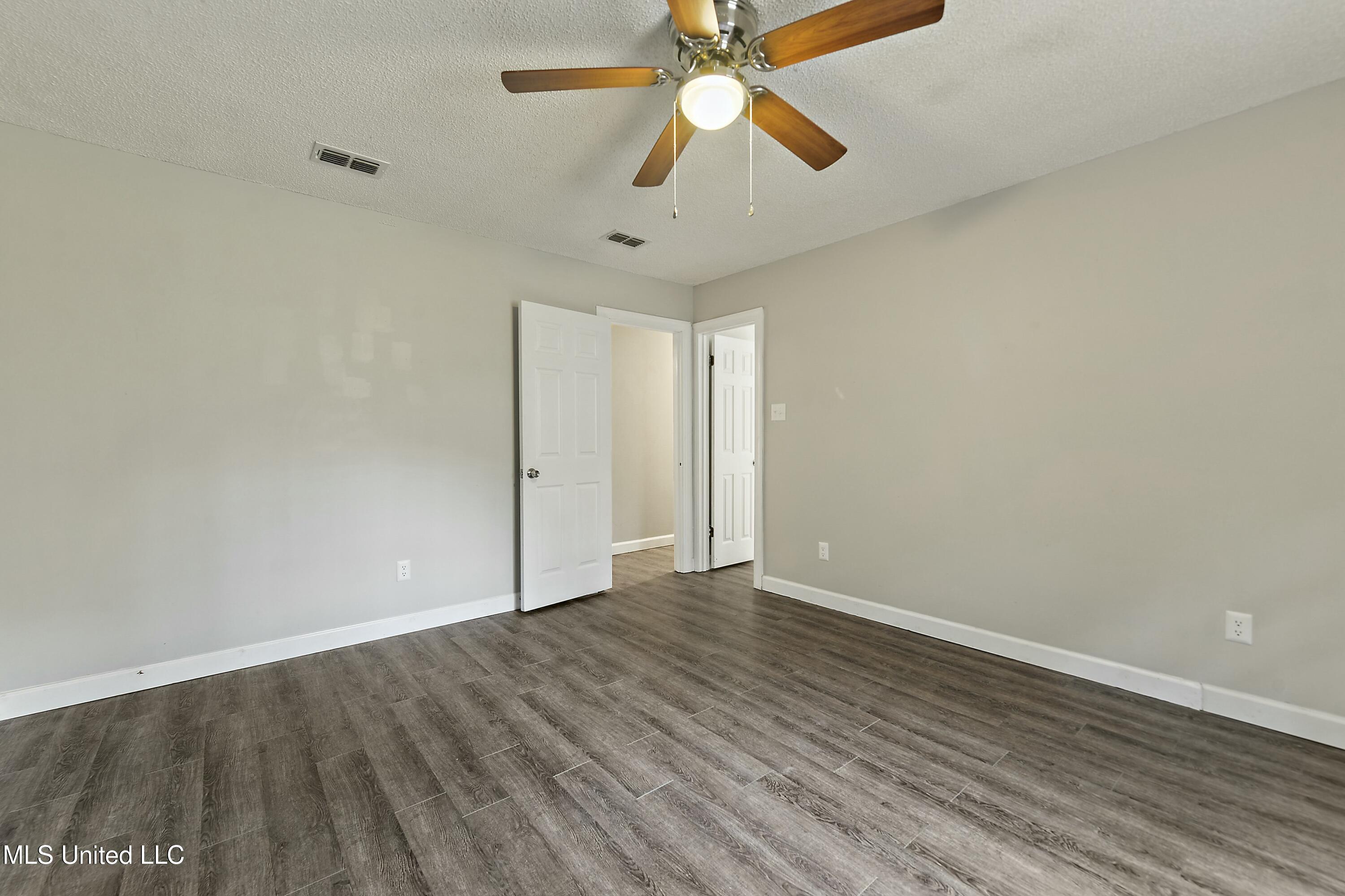 7524 Lakeridge Drive Ocean Springs, MS 39564 - Photo 13 of 41 tempImagedBh4gw