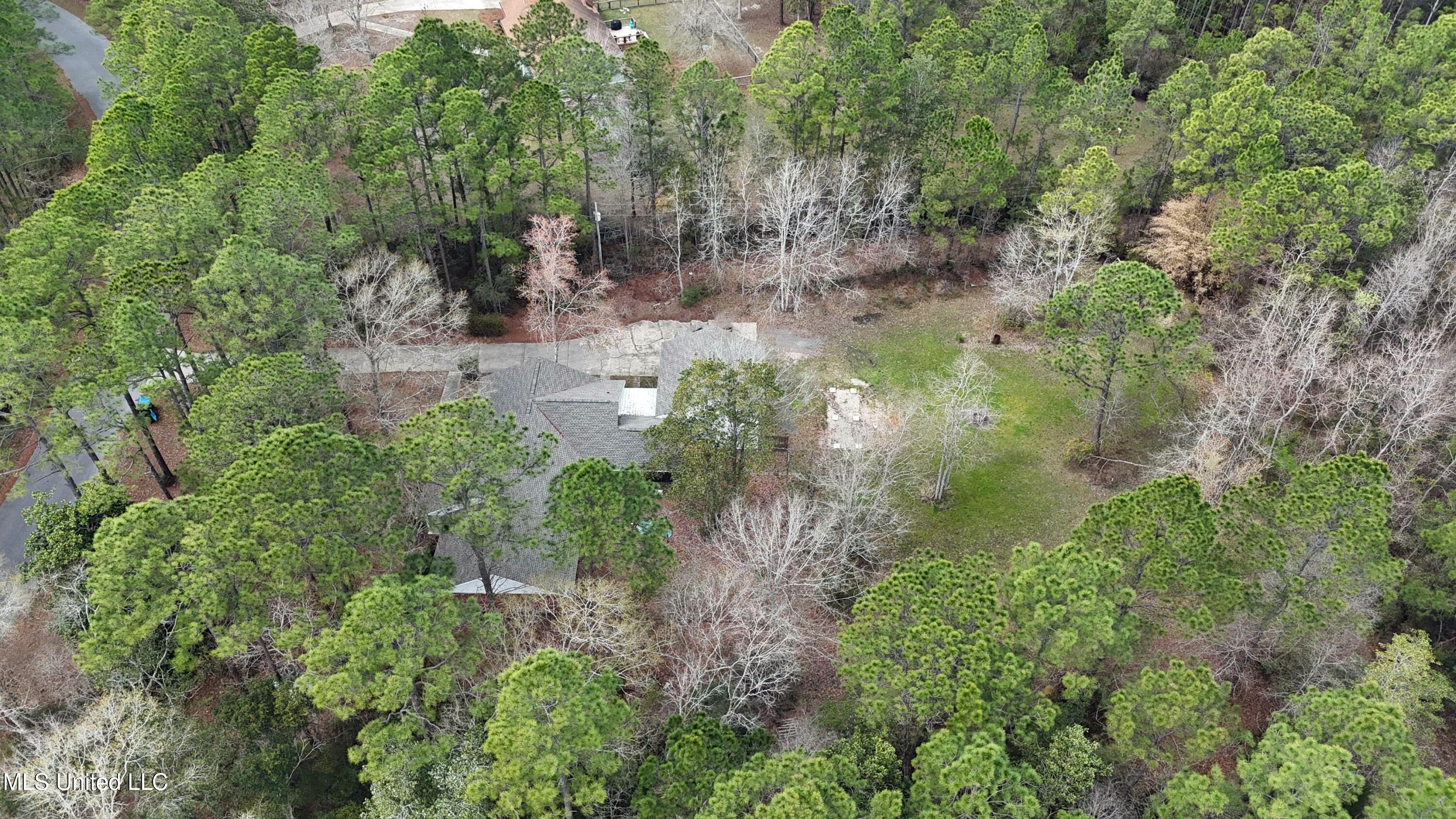 7524 Lakeridge Drive Ocean Springs, MS 39564 - Photo 39 of 41 tempImagevc6vGp